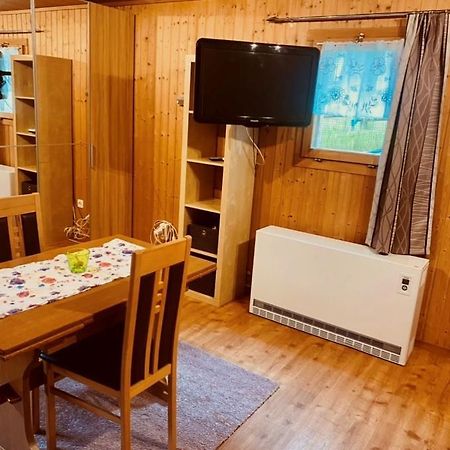 Günstig und Einfaches Studio auf dem Bauernhof Zuoz Exterior foto